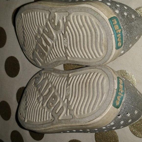 Native Shoes - Picture 5 of 7